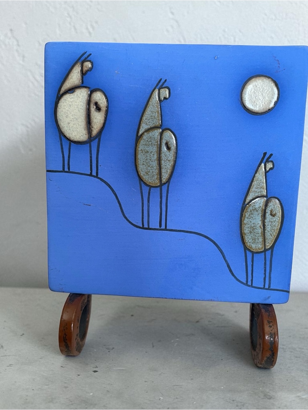 Mario Sarabia ceramic tile”moon” on custom metal wheel, twin effect back